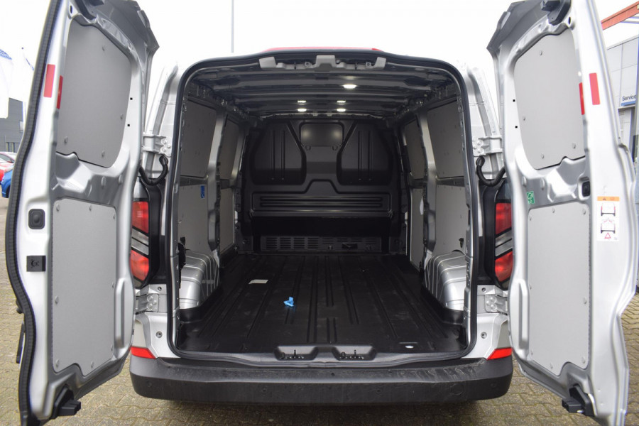 Ford Transit Custom 320 2.0 TDCI L2H1 Trend | NIEUW | Automaat 136pk | 13 inch scherm | Camera | 4-weg verstelbare bestuurdersstoel met bijrijdersbank | reservewiel | LED koplampen | Cruise Control |