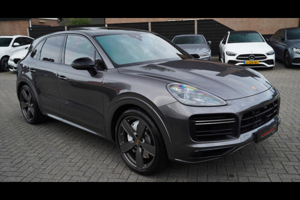 Porsche Cayenne 4.0 Turbo | Panorama | Alcantara | Carbon | Panorama | Luchtvering | Stoelverkoeling | Dealer onderhouden | HuD |