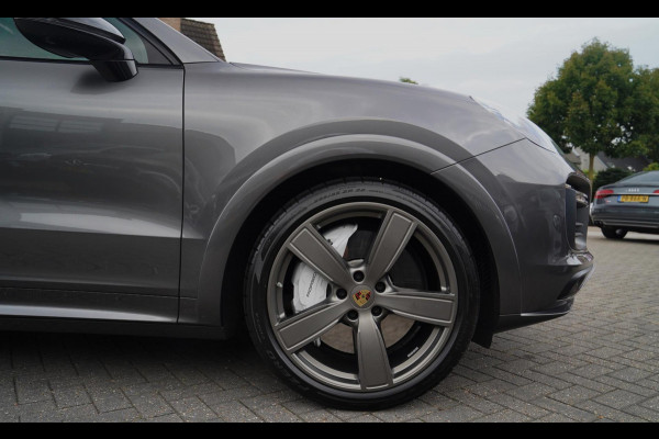 Porsche Cayenne 4.0 Turbo | Panorama | Alcantara | Carbon | Panorama | Luchtvering | Stoelverkoeling | Dealer onderhouden | HuD |