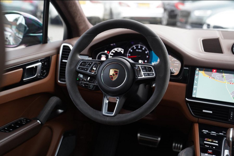 Porsche Cayenne 4.0 Turbo | Panorama | Alcantara | Carbon | Panorama | Luchtvering | Stoelverkoeling | Dealer onderhouden | HuD |