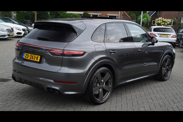 Porsche Cayenne 4.0 Turbo | Panorama | Alcantara | Carbon | Panorama | Luchtvering | Stoelverkoeling | Dealer onderhouden | HuD |