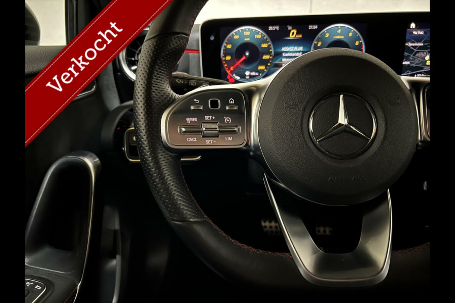 Mercedes-Benz A-Klasse 200 AMG NightPakket Widescreen Carplay NAP