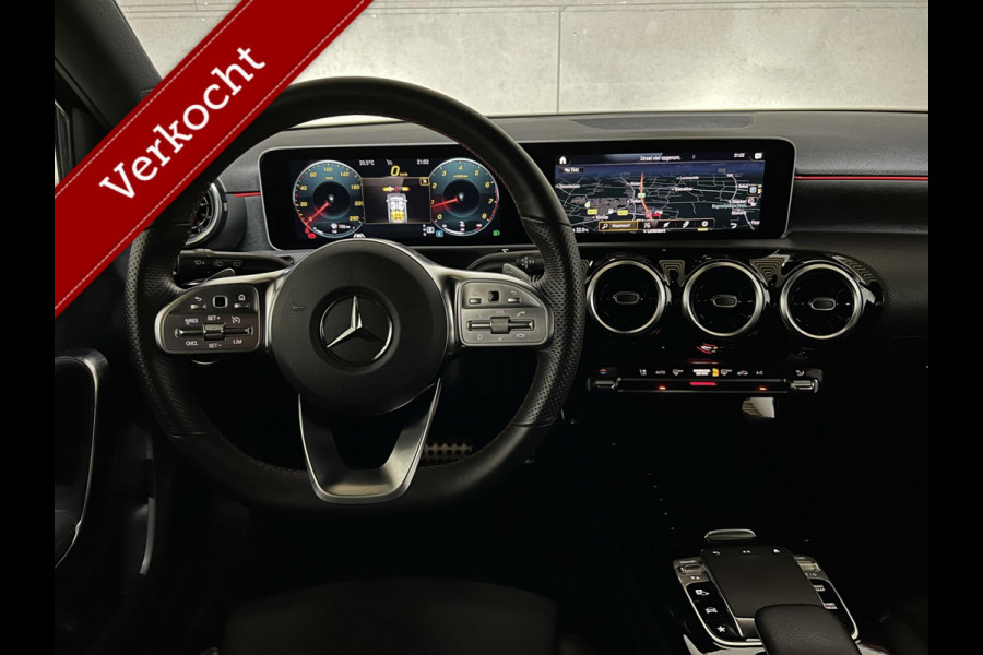 Mercedes-Benz A-Klasse 200 AMG NightPakket Widescreen Carplay NAP