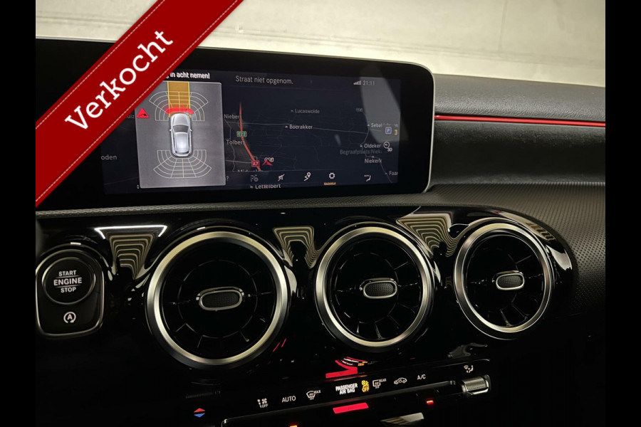 Mercedes-Benz A-Klasse 200 AMG NightPakket Widescreen Carplay NAP