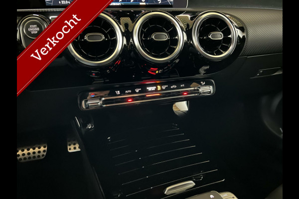 Mercedes-Benz A-Klasse 200 AMG NightPakket Widescreen Carplay NAP