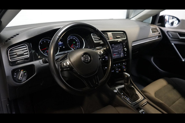 Volkswagen Golf 7.5 1.5 TSI Highline AUTOMAAT-ACC-ALCANTARA-CAMERA-CARPLAY-FULL LED-KEYLESS-NAVIGATIE-PDC