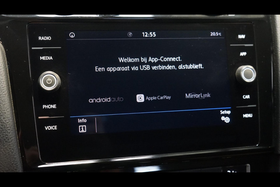 Volkswagen Golf 7.5 1.5 TSI Highline AUTOMAAT-ACC-ALCANTARA-CAMERA-CARPLAY-FULL LED-KEYLESS-NAVIGATIE-PDC