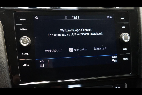 Volkswagen Golf 7.5 1.5 TSI Highline AUTOMAAT-ACC-ALCANTARA-CAMERA-CARPLAY-FULL LED-KEYLESS-NAVIGATIE-PDC