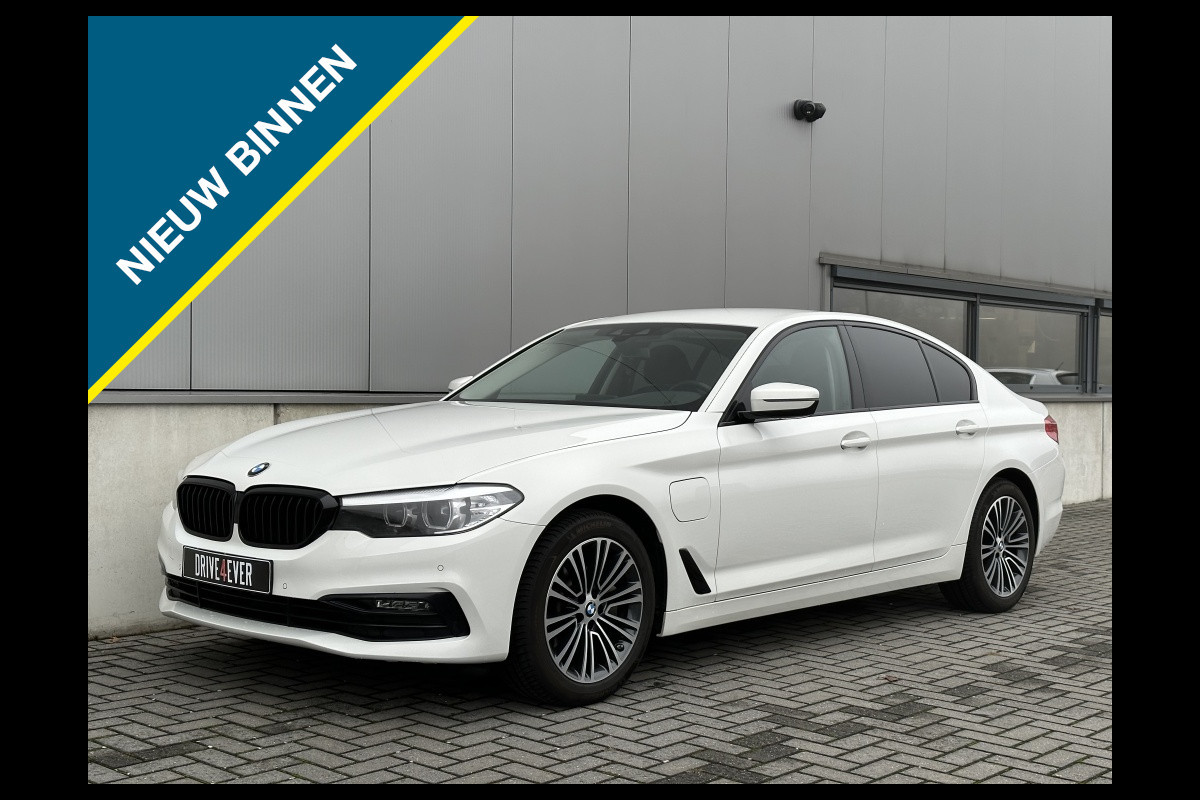 BMW 5 Serie 530e iPerf High Exe 292pk PHEV 2020 NAVI VIRTUAL ECC PDC