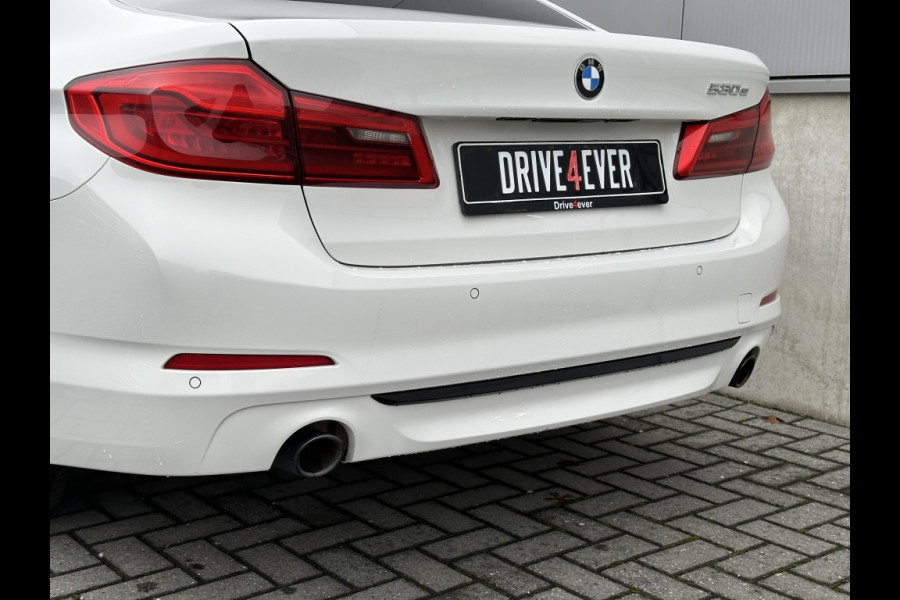 BMW 5 Serie 530e iPerf High Exe 292pk PHEV 2020 NAVI VIRTUAL ECC PDC