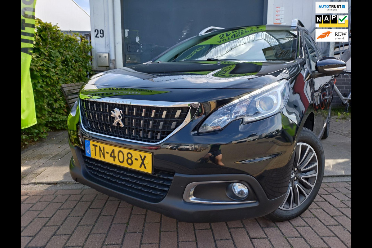 Peugeot 2008 1.2 PureTech Blue Lion Automaat panorama