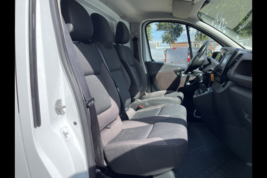 Fiat Talento 1.6 MJ 125pk EcoJet L2H1 SX / vaste prijs rijklaar € 16.950 ex btw / lease vanaf € 311 / dubbele schuifdeur / imperial / trekhaak / pdc achter / airco / cruise / navigatie