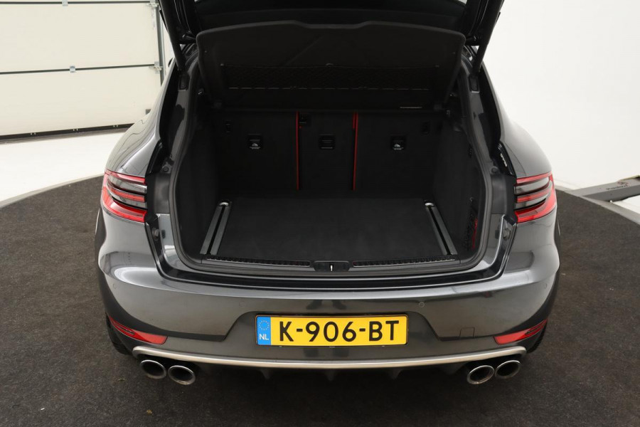 Porsche Macan 3.6 Turbo | Panoramadak | Luchtvering | Leder | Stoelverwarming | Camera | Navigatie | Alcantara hemel | Climate control