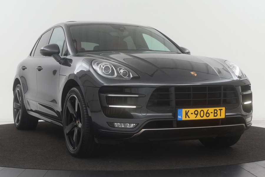 Porsche Macan 3.6 Turbo | Panoramadak | Luchtvering | Leder | Stoelverwarming | Camera | Navigatie | Alcantara hemel | Climate control