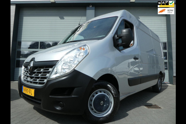 Renault Master T35 2.3 dCi L2H2 airco navigatie 3 zits