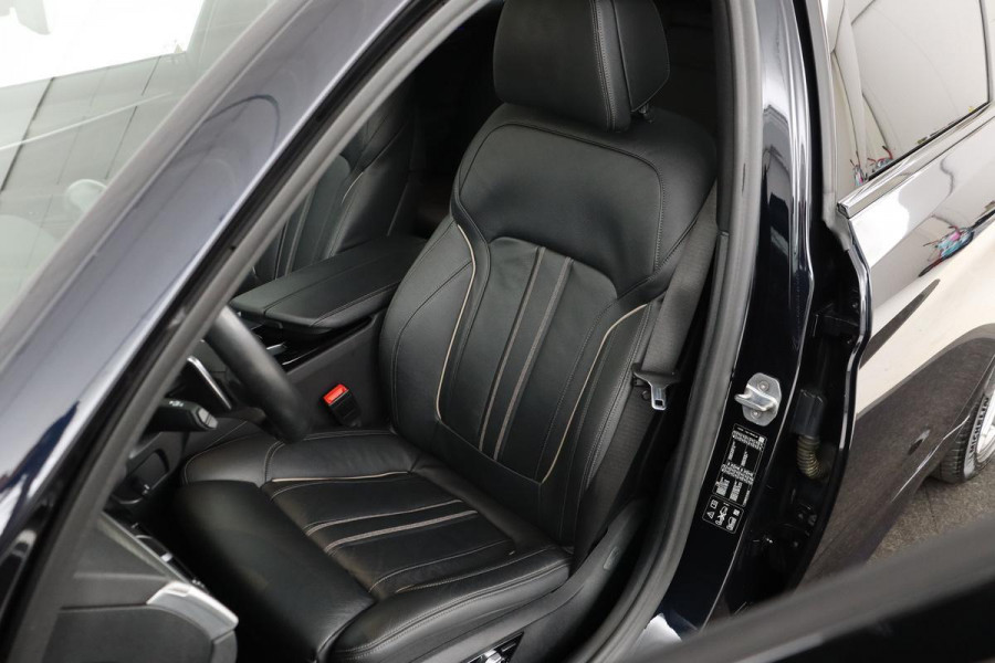 BMW 5 Serie 540i xDrive M Sport | Panoramadak | Harman Kardon | Trekhaak | Comfortstoelen | Leder | Head-up | Soft-close | Camera