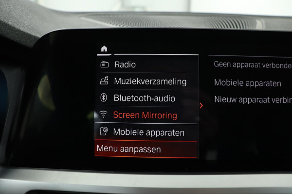 BMW 3-serie 330i Sport Line | Stoelverwarming | Trekhaak | Carplay | Navigatie | Full LED | Live Cockpit | Sportstoelen | Climate control | Half leder | PDC | Cruise control