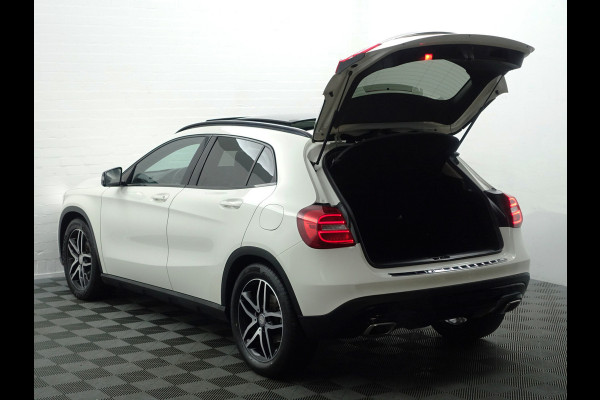 Mercedes-Benz GLA 200 AMG Premium Plus Aut- Panoramadak I Navi I ECC I Xenon Led I Stoelverw. I 72 dkm !