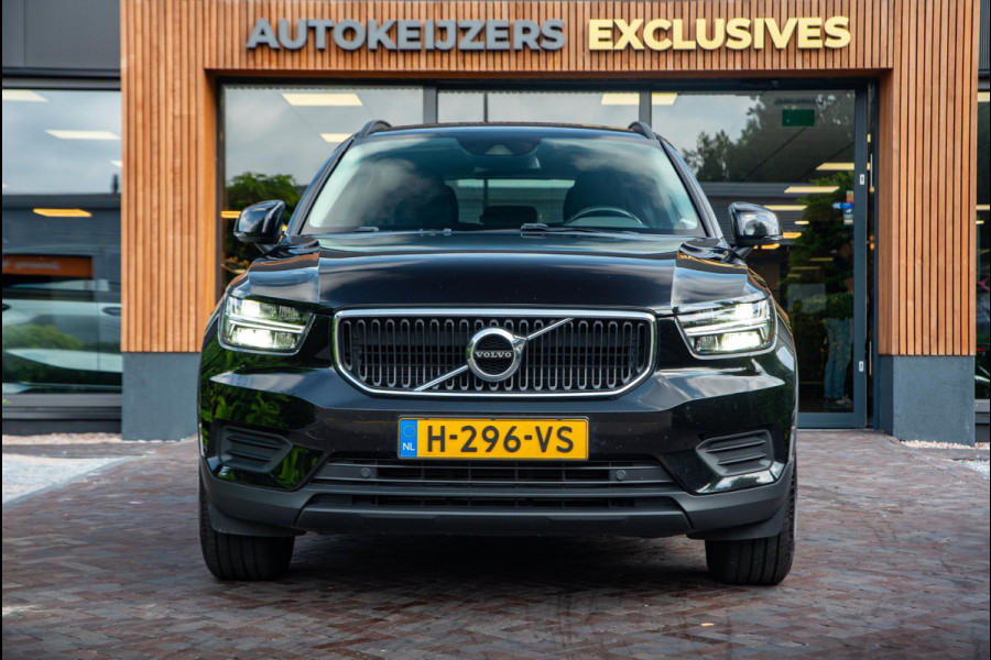 Volvo XC40 1.5 T3 Trekhaak Navi 17"L.M. Dakrail Stuurwielbediening