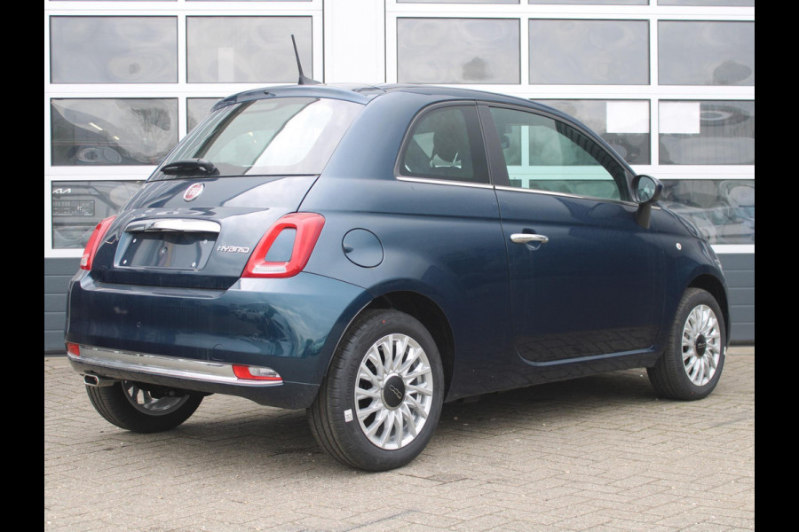 Fiat 500 Hybrid Dolcevita Finale | Airco | Cruise | 15" | Pan. dak | PDC | Apple Carplay