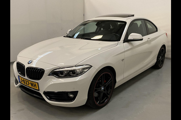 BMW 2 Serie Coupé 220i High Exe / Schuifdak / Harman / Trekhaak