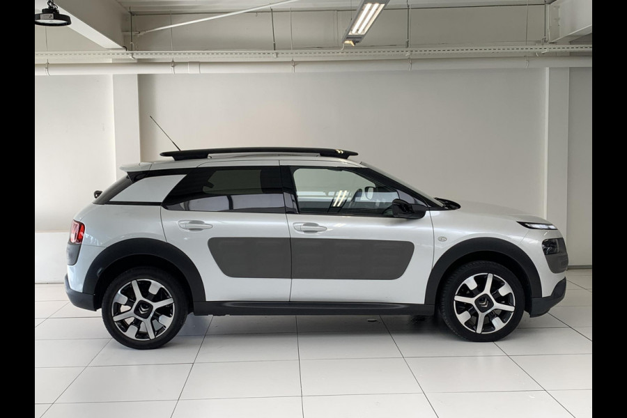 Citroën C4 Cactus 1.2 PureTech Shine Navigatie | Glazen dak | Achteruitrijcamera | Cruise Control