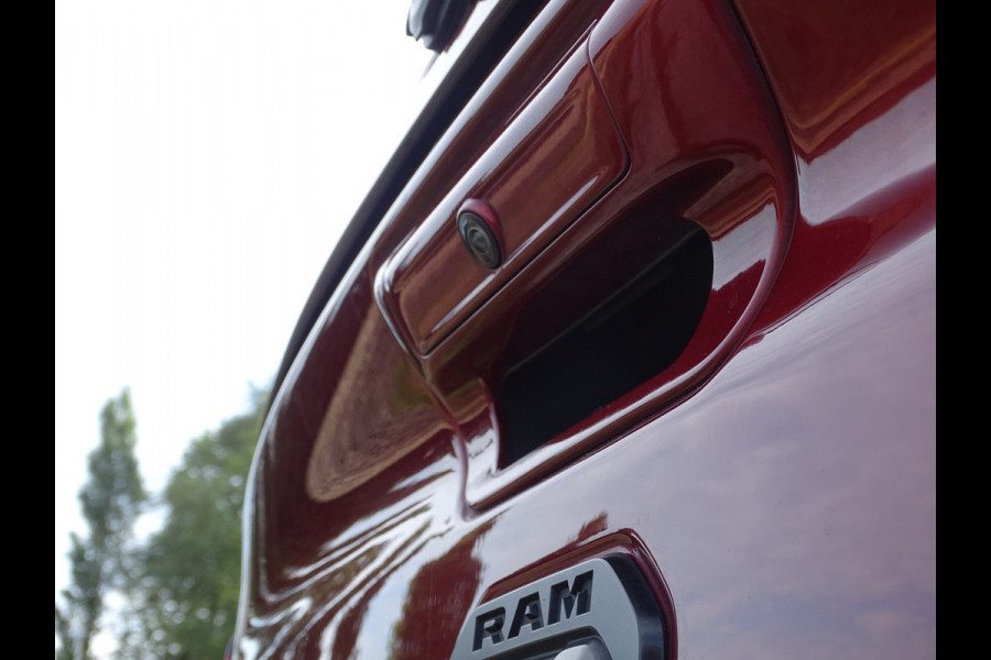 Dodge Ram 1500 5.7 V8 Crew Cab Sport Delmonico Red