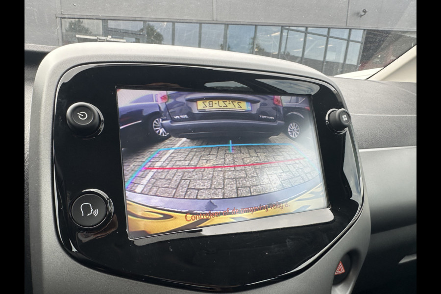 Toyota Aygo 1.0 VVT-i x-play 5-Drs. Airco Limiter Carplay