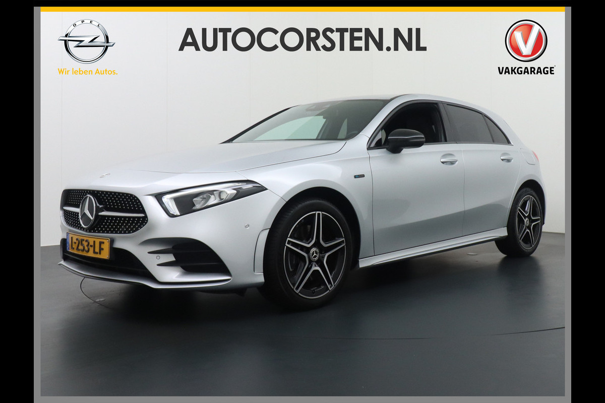 Mercedes-Benz A-Klasse 250e 218pk Hybrid AMG Navi Camera DAB PDC Ecc PHEV Cruise Control Regen-Licht sensor Privacy Glas Advantage Night-pakket Zitcomf Business Solution Limited 1600kg trekvermogen!