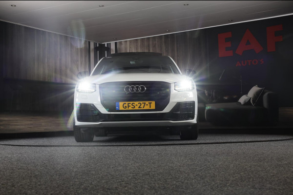 Audi Q2 40 TFSI Quattro S Line / AUT / 190 PK / ACC / B & O / Virtual Cockpitc / Lane Assist / Open Panoramadak / Dode Hoek / Led