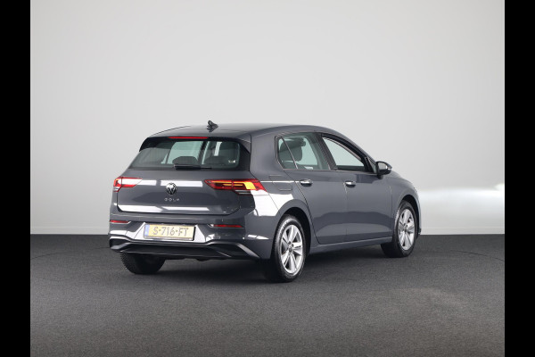 Volkswagen Golf 1.0 TSI Life 110 pk | Verlengde garantie | Navigatie | Parkeersensoren | Adaptieve cruise control | LED koplampen |