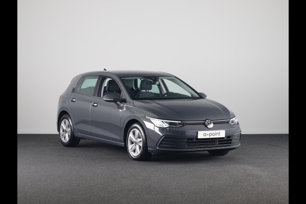 Volkswagen Golf 1.0 TSI Life 110 pk | Verlengde garantie | Navigatie | Parkeersensoren | Adaptieve cruise control | LED koplampen |