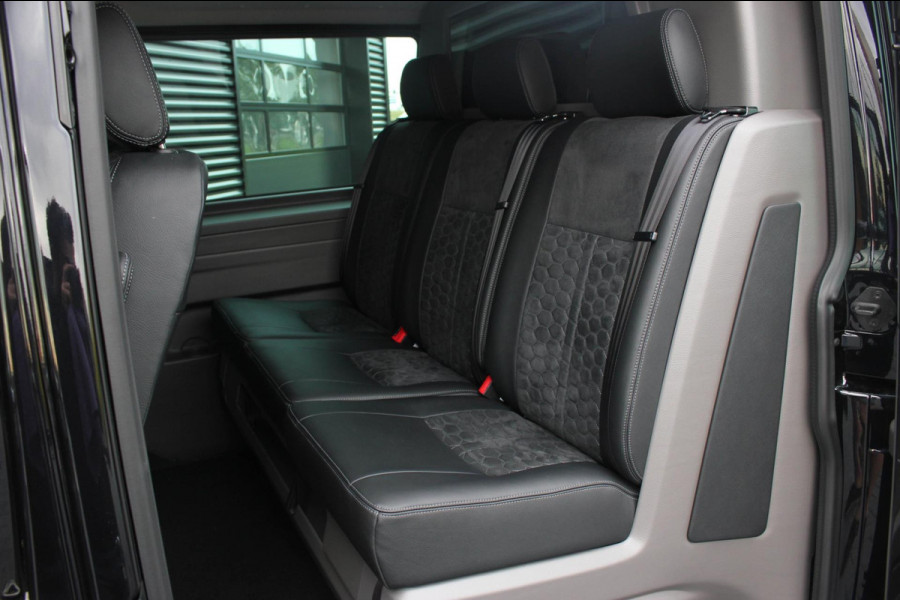 Volkswagen Transporter 2.0 TDI L2H1 204PK / FULL OPTIONS / SPECIAL JB-EDITION / LEDEREN BEKLEDING / DUBBEL CABINE / NAVIGATIE