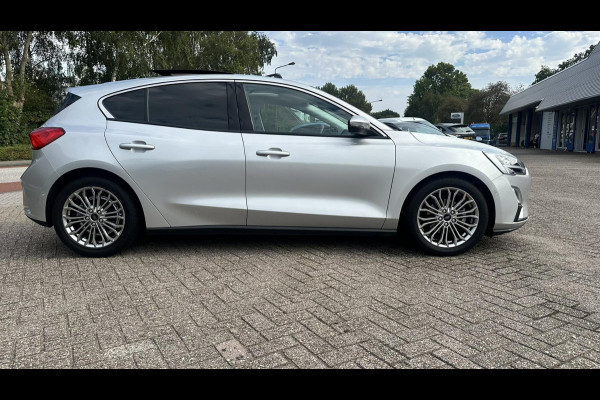 Ford Focus 1.0 EcoBoost Titanium Business 125pk Panorama dak | Adaptieve Cruise | Winterpack | 17 inch Lichtmetaal | Full LED | Achteruitrijcamera