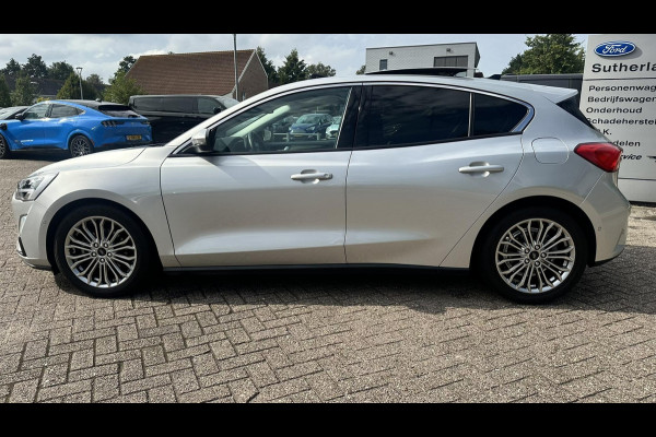 Ford Focus 1.0 EcoBoost Titanium Business 125pk Panorama dak | Adaptieve Cruise | Winterpack | 17 inch Lichtmetaal | Full LED | Achteruitrijcamera