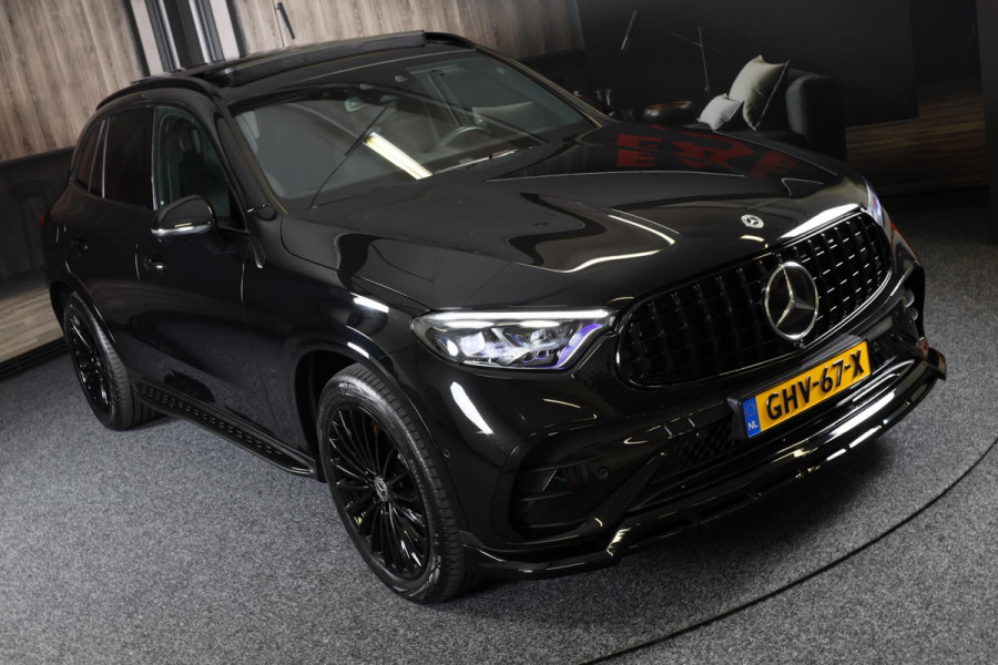 Mercedes-Benz GLC 300e 4MATIC AMG Line / Head Up / Memory / 360 Camera / Acc / Lane Assist / Dode Hoek / Panorama / Leder