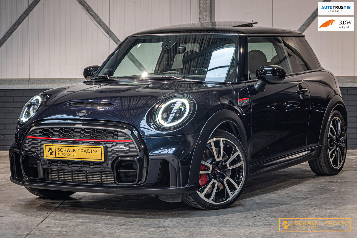 MINI 2.0 John Cooper Works JCW Pack|NW model|Pano|H&K|Cam|