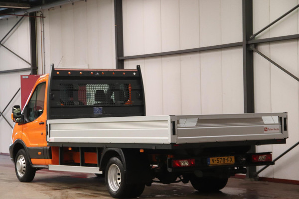 Ford Transit met nieuwe NIEUWE MOTOR OPEN LAADBAK DUBBELLUCHT TREKHAAK 2800KG