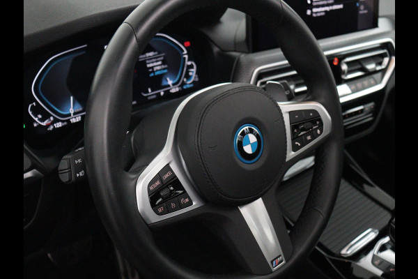 BMW X3 xDrive30e M-Sport High Executive | Panorama | Trekhaak | HUD |