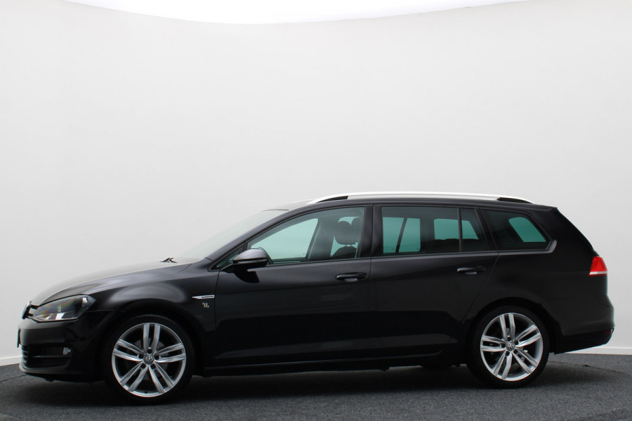 Volkswagen GOLF Variant 1.0 TSI Connected Series Climate, Cruise, Camera, Apple Carplay, Bluetooth, DAB, PDC, 18''