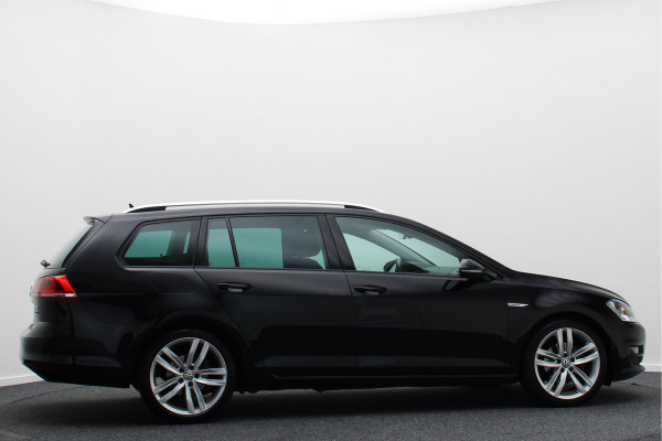 Volkswagen GOLF Variant 1.0 TSI Connected Series Climate, Cruise, Camera, Apple Carplay, Bluetooth, DAB, PDC, 18''