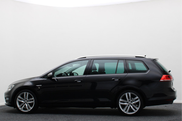 Volkswagen GOLF Variant 1.0 TSI Connected Series Climate, Cruise, Camera, Apple Carplay, Bluetooth, DAB, PDC, 18''