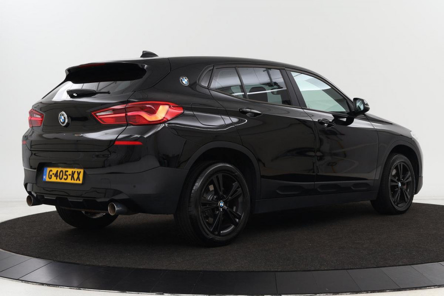 BMW X2 sDrive20i Executive Edition | Dealer onderhouden | Trekhaak | Head-up | Full LED | Navigatie | PDC | Bluetooth