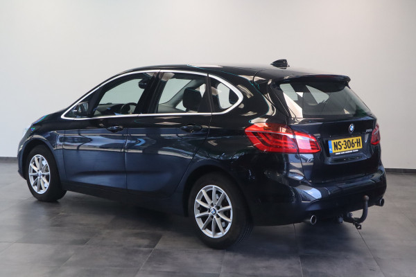 BMW 2 Serie Active Tourer 220i Executive Navigatie Cruise control trekhaak 16 LMV