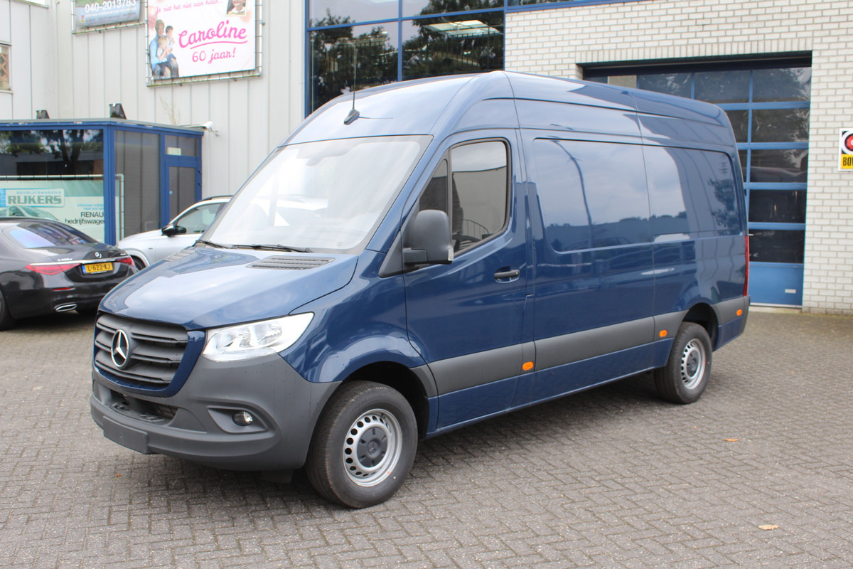 Mercedes-Benz Sprinter 317 CDI L2H2 RWD Airco, Cruise controle, Comfort stoel, Etc.