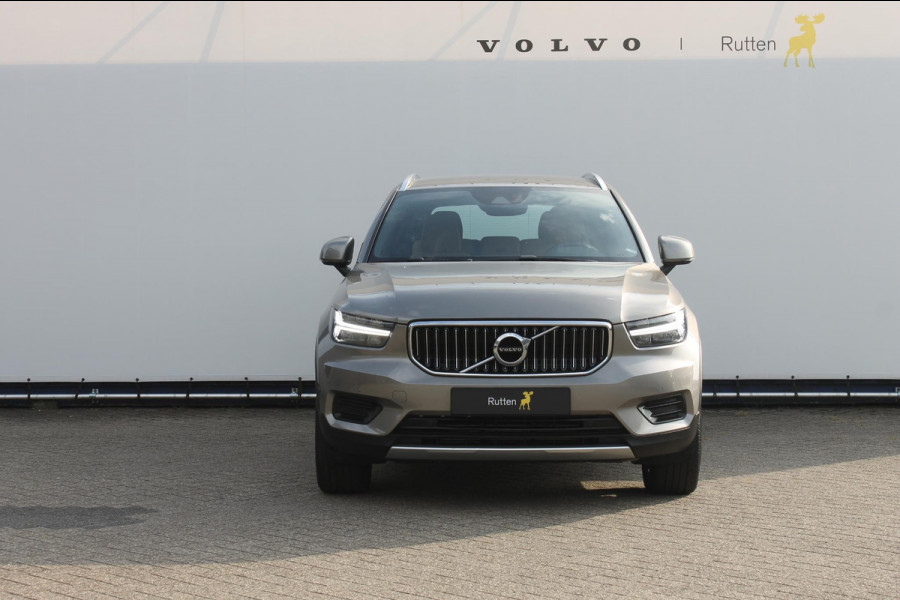 Volvo XC40 T5 262PK Automaat Recharge Bright Navigatie / lederen bekleding / Climate Control / Cruise Control / Parkeersensoren voor en achter met parkeercamera