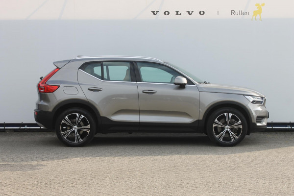 Volvo XC40 T5 262PK Automaat Recharge Bright Navigatie / lederen bekleding / Climate Control / Cruise Control / Parkeersensoren voor en achter met parkeercamera