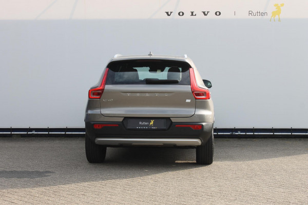 Volvo XC40 T5 262PK Automaat Recharge Bright Navigatie / lederen bekleding / Climate Control / Cruise Control / Parkeersensoren voor en achter met parkeercamera