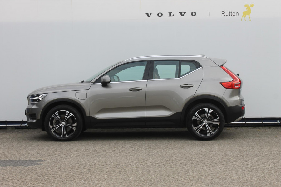 Volvo XC40 T5 262PK Automaat Recharge Bright Navigatie / lederen bekleding / Climate Control / Cruise Control / Parkeersensoren voor en achter met parkeercamera