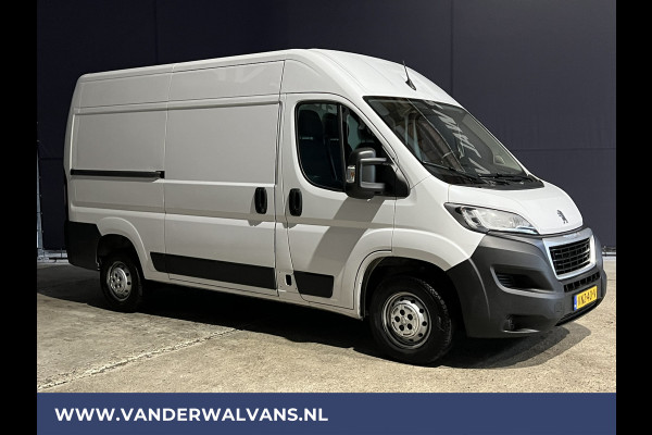 Peugeot Boxer 2.2 BlueHDi 120pk L2H2 Euro6 Airco | Trekhaak | Cruisecontrol | Parkeersensoren bijrijdersbank